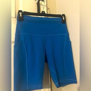 Lululemon Poolside Align High Rise Shorts w/ pockets 8”